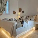 게스트하우스 Mykonos4islands Seaside And 칼로 리바디